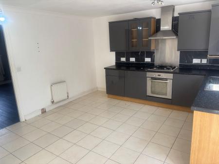 3 bedroom Terraced House for sale in Brompton Road, Hamilton, LE5