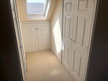 3 bedroom Terraced House for sale in Brompton Road, Hamilton, LE5