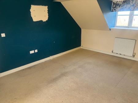 3 bedroom Terraced House for sale in Brompton Road, Hamilton, LE5
