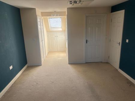 3 bedroom Terraced House for sale in Brompton Road, Hamilton, LE5