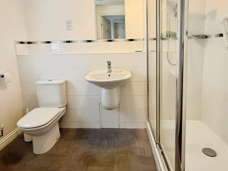 2 bedroom Terraced bungalow for sale in Honeywell Close, Oadby, LE2