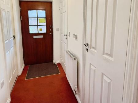 2 bedroom Terraced bungalow for sale in Honeywell Close, Oadby, LE2