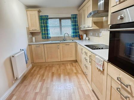 2 bedroom Terraced bungalow for sale in Honeywell Close, Oadby, LE2