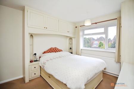 5 bedroom Detached house for sale in Chalvington Close, Leicester, LE5