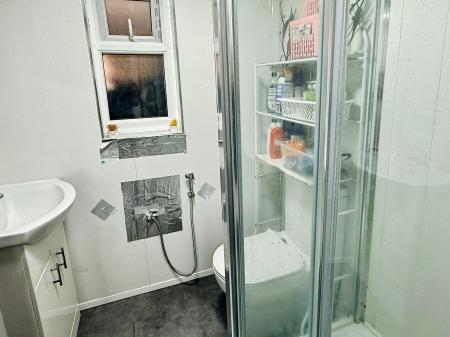 3 bedroom Semi-detached house for sale in Cordery Road, Evington, LE5