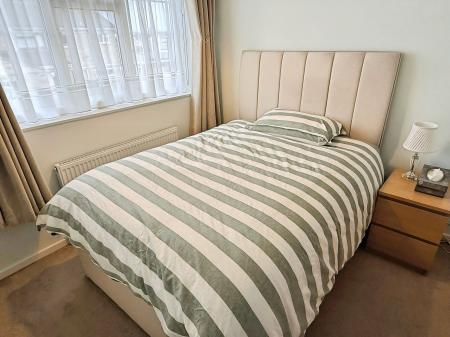 3 bedroom Detached house for sale in Kensington Close, Oadby, LE2