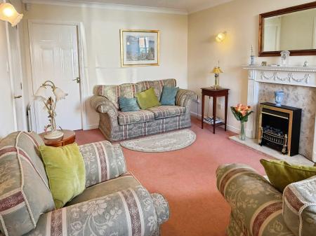 3 bedroom Detached house for sale in Lyncroft Leys, Scraptoft, LE7