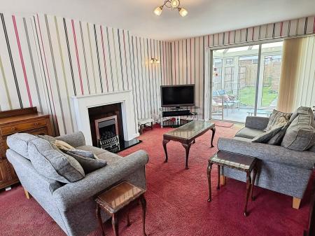 3 bedroom Semi-detached house for sale in Biggin Hill Road, Leicester, LE5