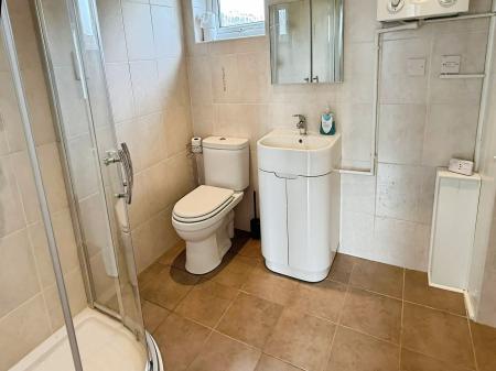 3 bedroom Semi-detached house for sale in Biggin Hill Road, Leicester, LE5