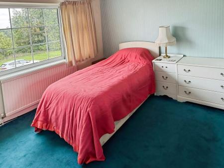 3 bedroom Semi-detached house for sale in Biggin Hill Road, Leicester, LE5