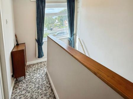 3 bedroom Semi-detached house for sale in Biggin Hill Road, Leicester, LE5