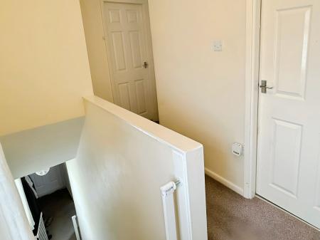 3 bedroom Semi-detached house for sale in Flatholme Road, Leicester, LE5