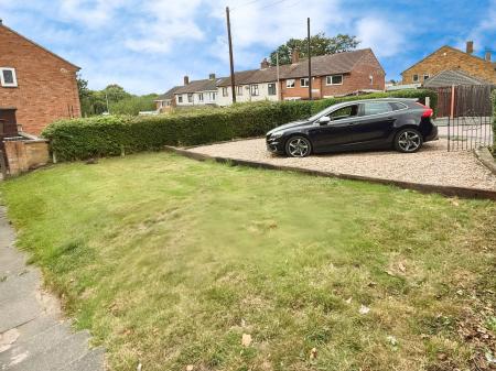 3 bedroom Semi-detached house for sale in Flatholme Road, Leicester, LE5