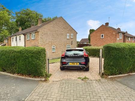 3 bedroom Semi-detached house for sale in Flatholme Road, Leicester, LE5