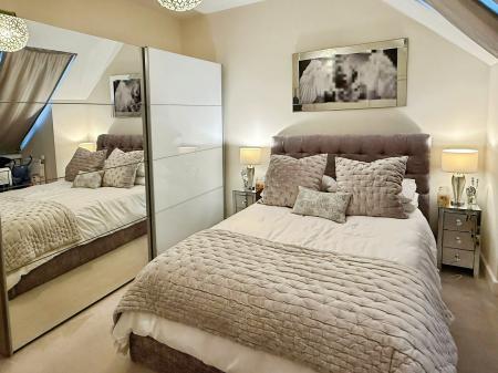 2 bedroom Semi-detached house for sale in Sangha Close, Leicester, LE3