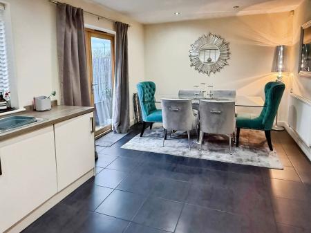 2 bedroom Semi-detached house for sale in Sangha Close, Leicester, LE3