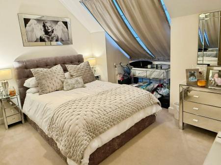 2 bedroom Semi-detached house for sale in Sangha Close, Leicester, LE3