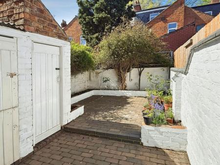 2 bedroom Terraced House for sale in Tyrrell Street, Leicester, LE3
