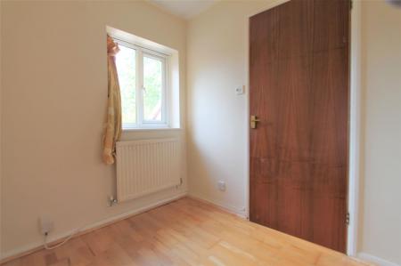 3 bedroom Terraced House for sale in Larchwood Close, Leicester, LE2