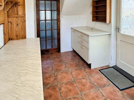 2 bedroom Semi-detached house for sale in Garnett Crescent, Leicester, LE2