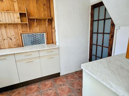 2 bedroom Semi-detached house for sale in Garnett Crescent, Leicester, LE2