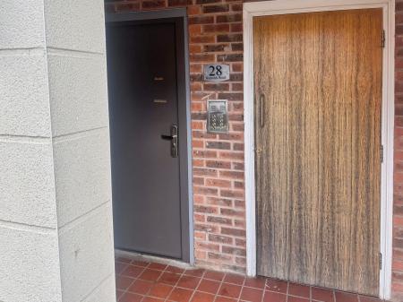 2 bedroom Flat for sale in Kepwick Road, Hamilton, LE5