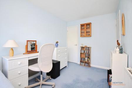 4 bedroom Detached house for sale in Fitzwilliam Close, Oadby, LE2