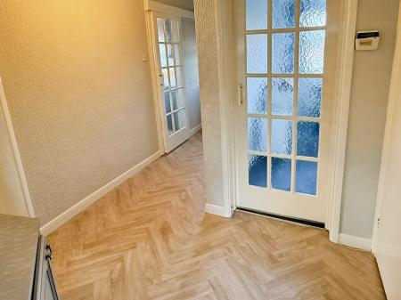 2 bedroom Detached bungalow for sale in Angus Close, Thurnby, LE7