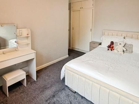 2 bedroom Detached bungalow for sale in Angus Close, Thurnby, LE7