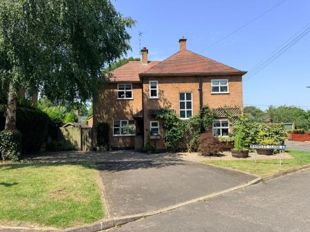 Main Street, Bushby, LE7
