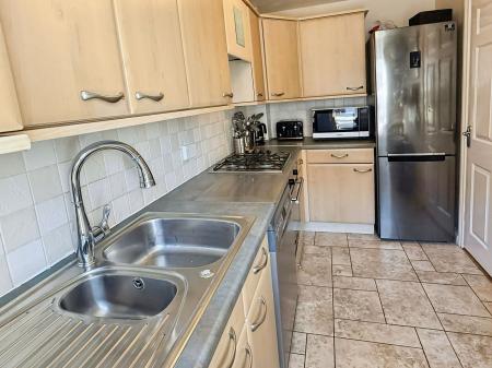 3 bedroom End of terrace house for sale in Richmore Road, Hamilton, LE5