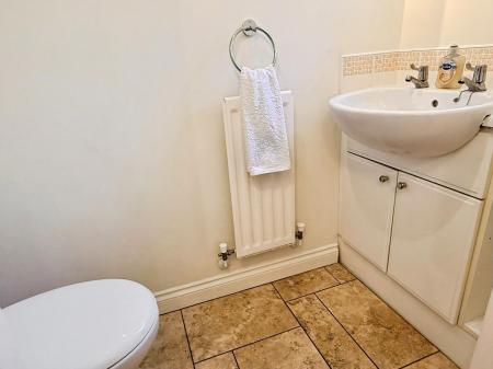 3 bedroom End of terrace house for sale in Richmore Road, Hamilton, LE5