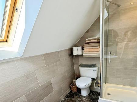 3 bedroom End of terrace house for sale in Richmore Road, Hamilton, LE5