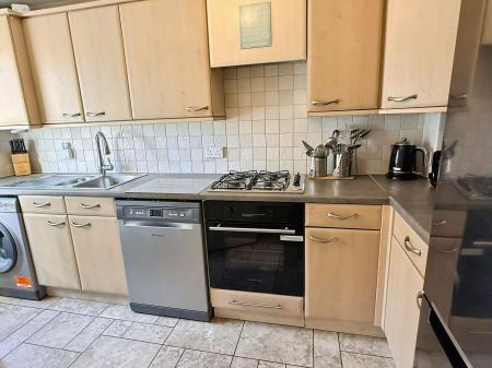 3 bedroom End of terrace house for sale in Richmore Road, Hamilton, LE5