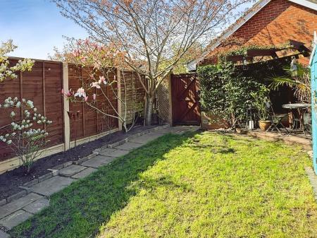 3 bedroom End of terrace house for sale in Richmore Road, Hamilton, LE5