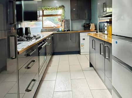 3 bedroom Detached bungalow for sale in Drury Lane, Oadby, LE2