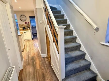 3 bedroom Semi-detached house for sale in Uplands Road, Oadby, LE2