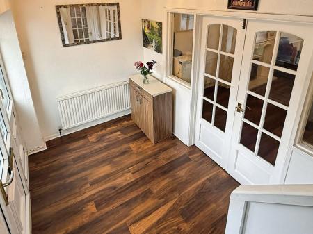 4 bedroom Detached house for sale in Kent Drive, Oadby, LE2
