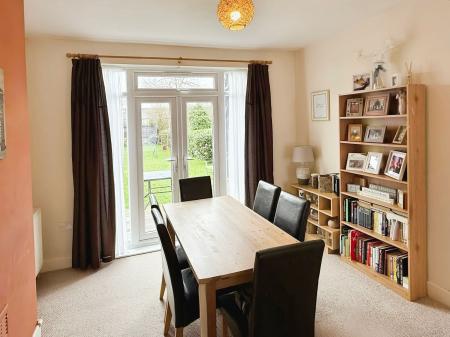 3 bedroom Terraced House for sale in Vernon Road, Leicester, LE2