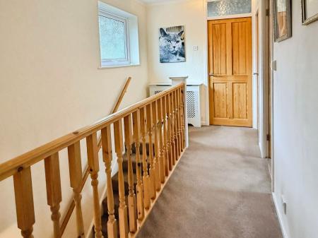 3 bedroom Detached house for sale in Chater Close, Leicester, LE5