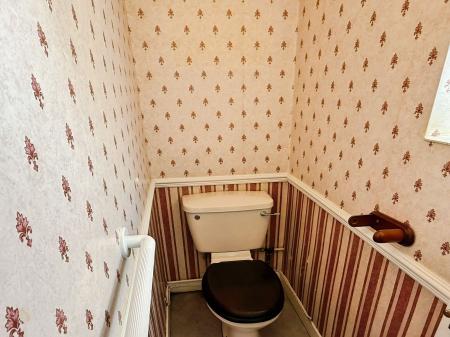2 bedroom Semi-detached bungalow for sale in Foxhunter Drive, Oadby, LE2