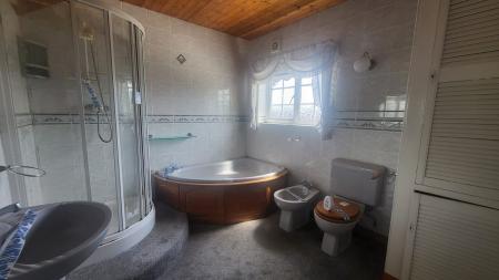 4 bedroom Semi-detached house for sale in Hillsborough Road, Glen Parva, LE2