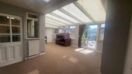 4 bedroom Semi-detached house for sale in Hillsborough Road, Glen Parva, LE2
