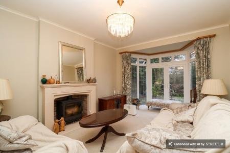 3 bedroom Detached house for sale in Fulbeck Avenue, Leicester, LE5