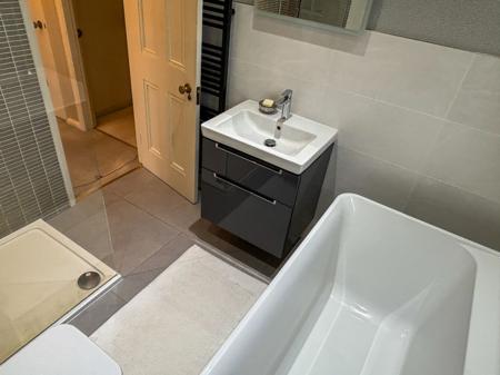 3 bedroom Detached house for sale in Fulbeck Avenue, Leicester, LE5