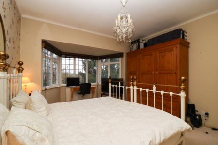 3 bedroom Detached house for sale in Fulbeck Avenue, Leicester, LE5
