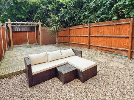 2 bedroom Semi-detached house for sale in Bryony Road, Hamilton, LE5