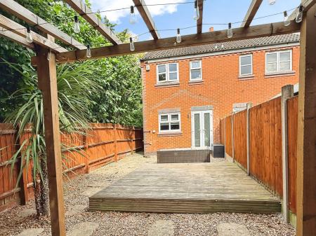 2 bedroom Semi-detached house for sale in Bryony Road, Hamilton, LE5