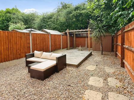 2 bedroom Semi-detached house for sale in Bryony Road, Hamilton, LE5