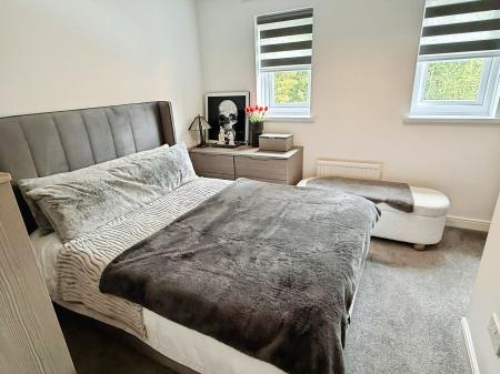 2 bedroom Semi-detached house for sale in Bryony Road, Hamilton, LE5